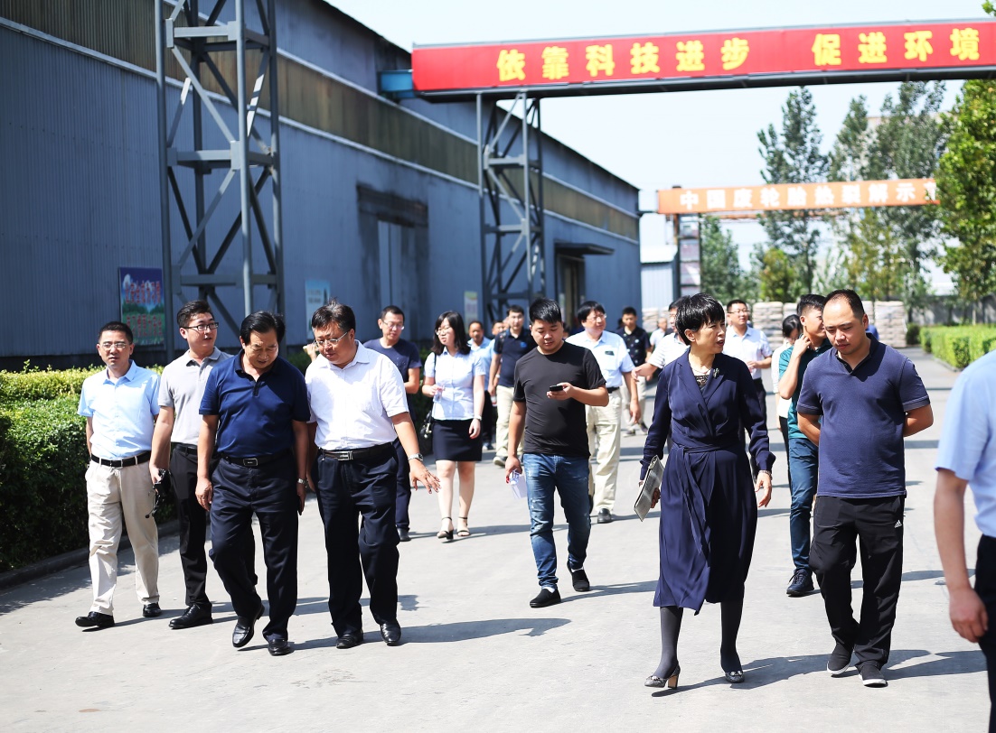 恒譽(yù)環(huán)保攜手中輪協(xié)成功舉辦“全國(guó)廢輪胎(橡膠)熱裂解技術(shù)裝備及行業(yè)發(fā)展專題會(huì)議”